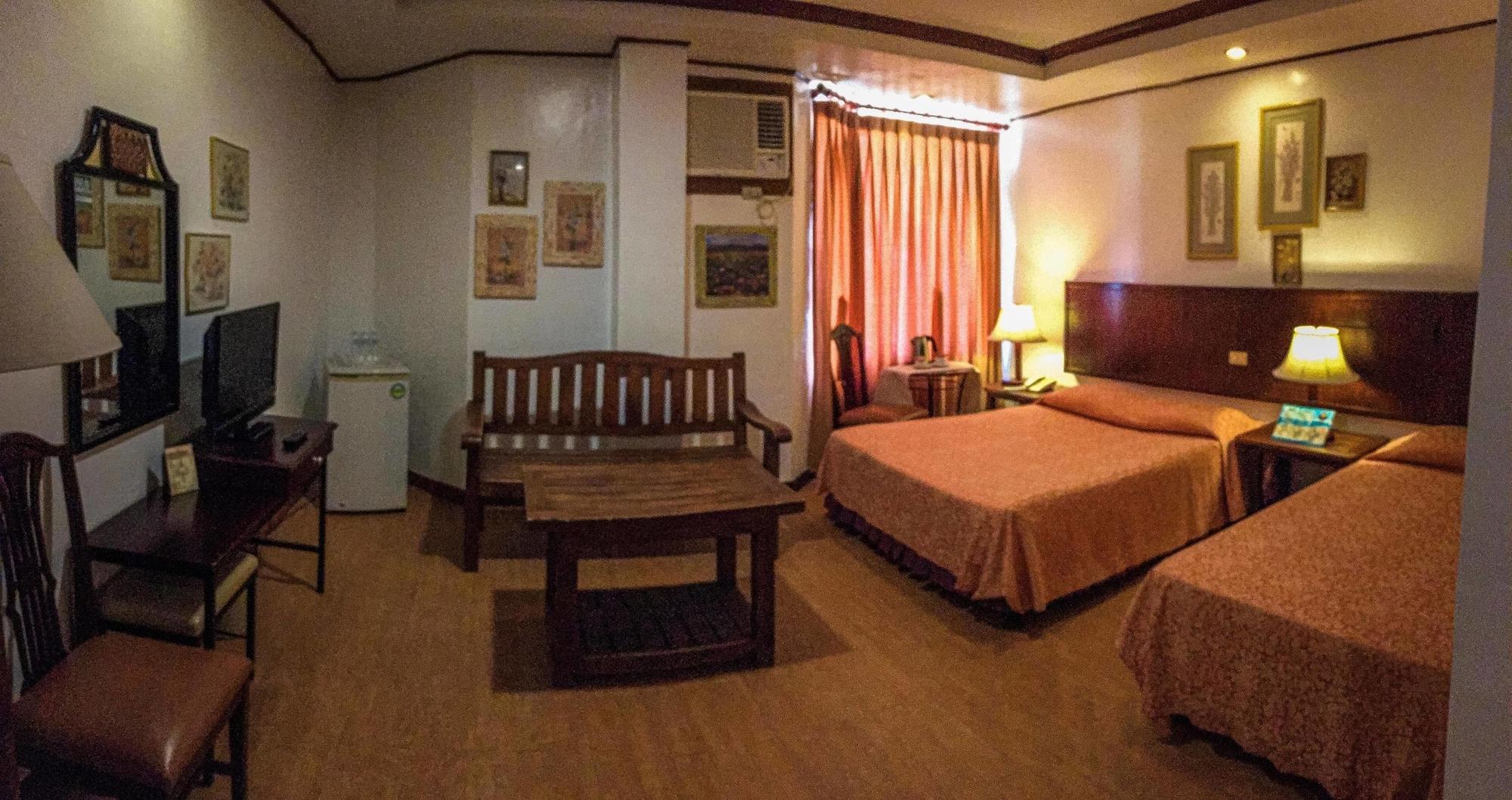 The Shoreline Subic Hotel Olongapo Εξωτερικό φωτογραφία